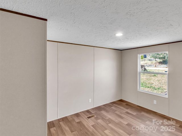 28 Addie Lane, Waynesville, NC 28786