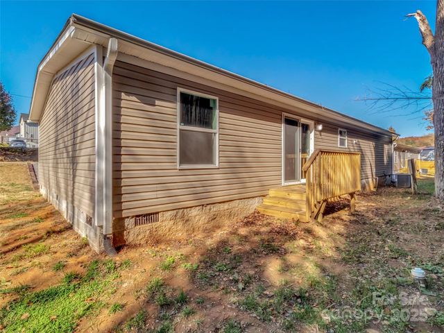 28 Addie Lane, Waynesville, NC 28786