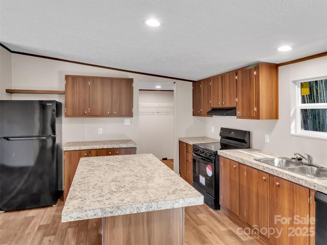 28 Addie Lane, Waynesville, NC 28786