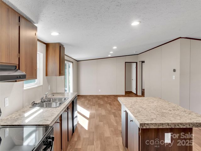 28 Addie Lane, Waynesville, NC 28786