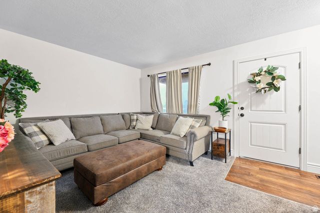 268 E CARLY DR, Grantsville, UT 84029