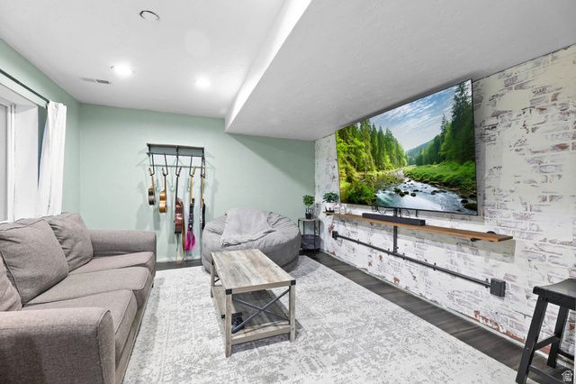 268 E CARLY DR, Grantsville, UT 84029