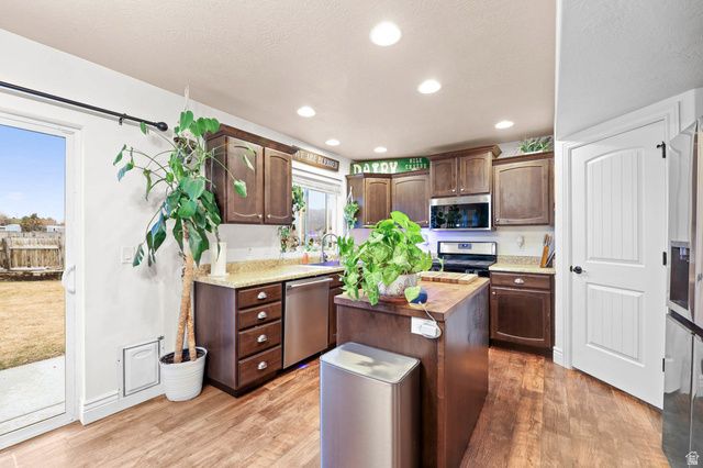 268 E CARLY DR, Grantsville, UT 84029