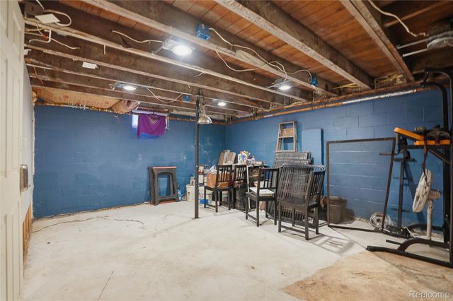 6339 Denton Road, Van Buren Charter Township, MI 48111