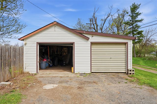6339 Denton Road, Van Buren Charter Township, MI 48111