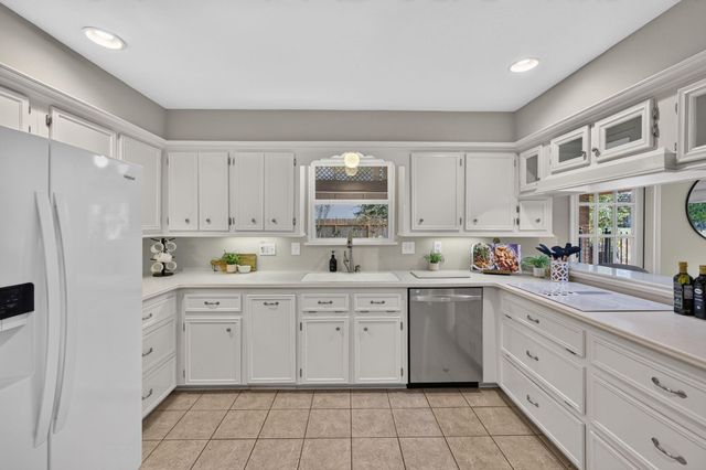 589 Brandon Road, Conroe, TX 77302