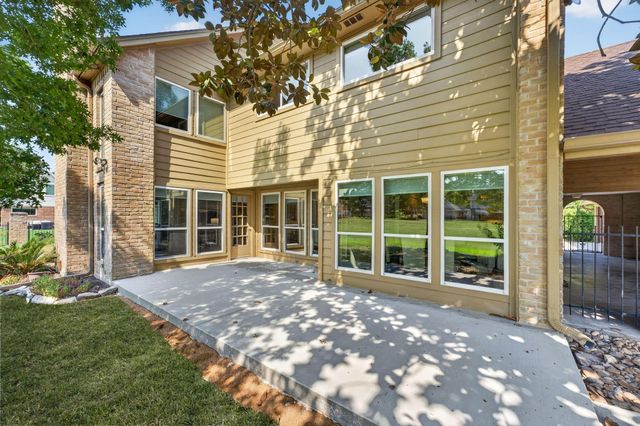 589 Brandon Road, Conroe, TX 77302