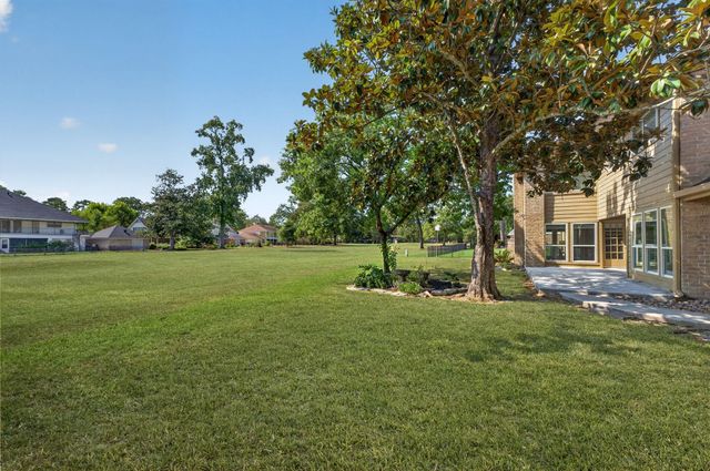 589 Brandon Road, Conroe, TX 77302