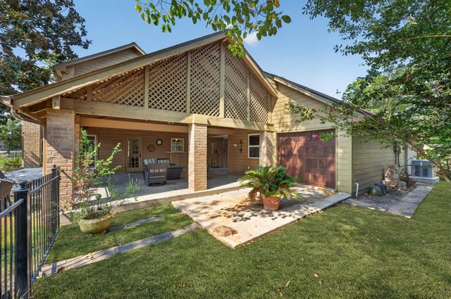 589 Brandon Road, Conroe, TX 77302