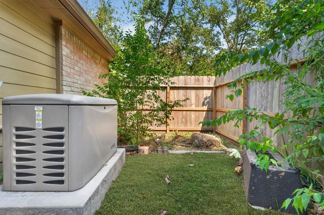 589 Brandon Road, Conroe, TX 77302