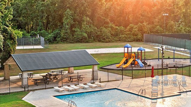 589 Brandon Road, Conroe, TX 77302