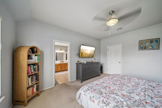 21204 E 39th Place S, Broken Arrow, OK 74014