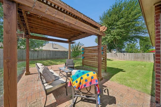 21204 E 39th Place S, Broken Arrow, OK 74014