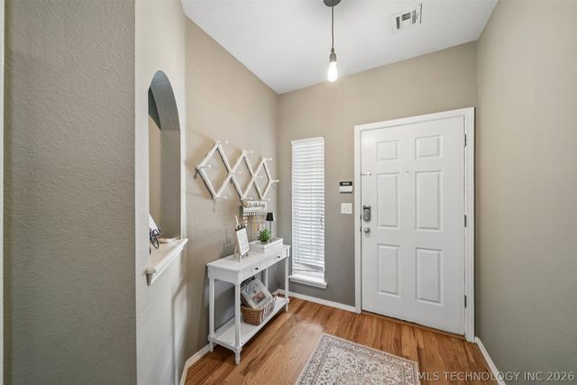 21204 E 39th Place S, Broken Arrow, OK 74014