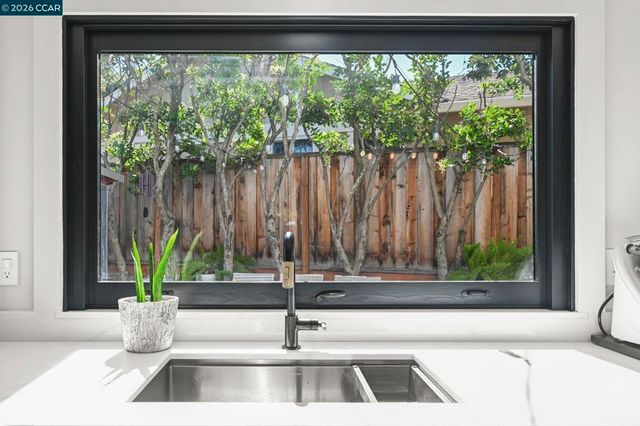5517 Guadalupe Ct, Concord, CA 94521