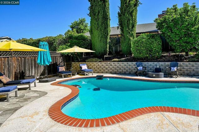 5517 Guadalupe Ct, Concord, CA 94521