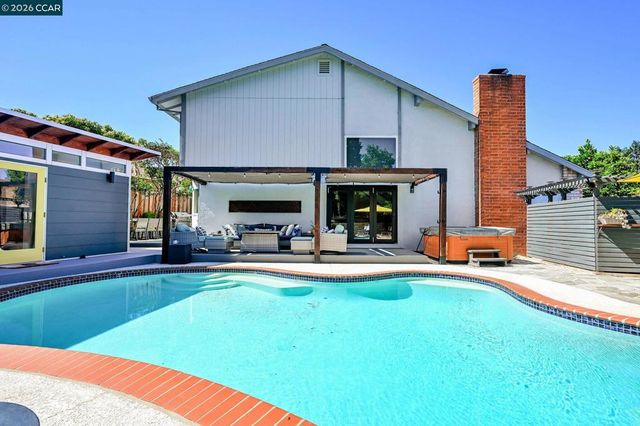 5517 Guadalupe Ct, Concord, CA 94521