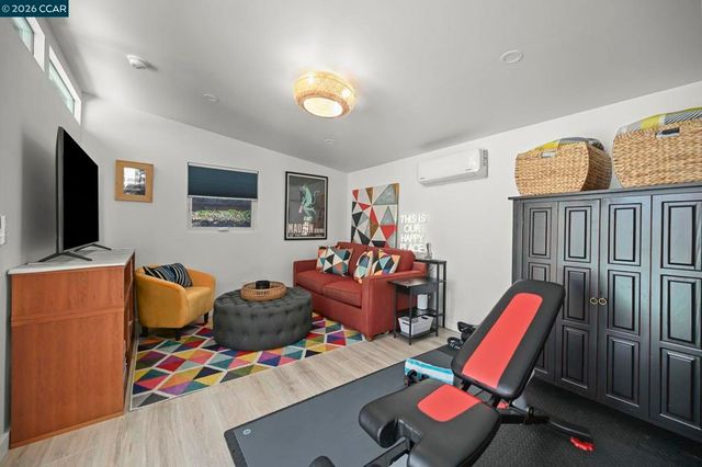 5517 Guadalupe Ct, Concord, CA 94521