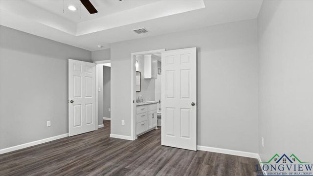 1108 E 8 Street, Mount Pleasant, TX 75455
