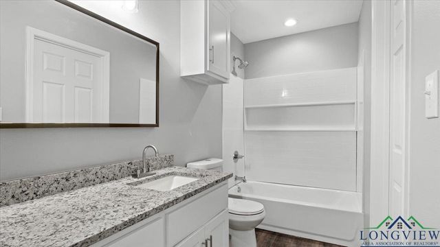 1108 E 8 Street, Mount Pleasant, TX 75455