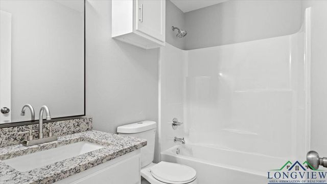 1108 E 8 Street, Mount Pleasant, TX 75455