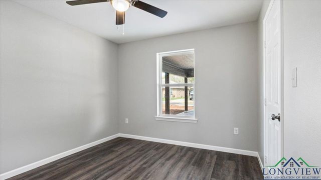 1108 E 8 Street, Mount Pleasant, TX 75455
