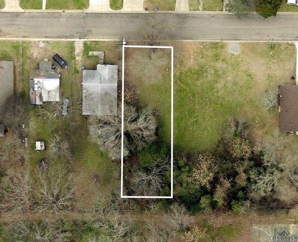 1108 E 8 Street, Mount Pleasant, TX 75455