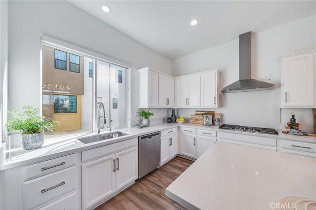 174 Sawbuck, Irvine, CA 92618