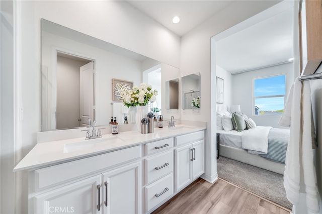 174 Sawbuck, Irvine, CA 92618