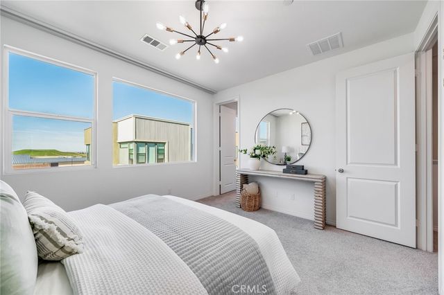 174 Sawbuck, Irvine, CA 92618