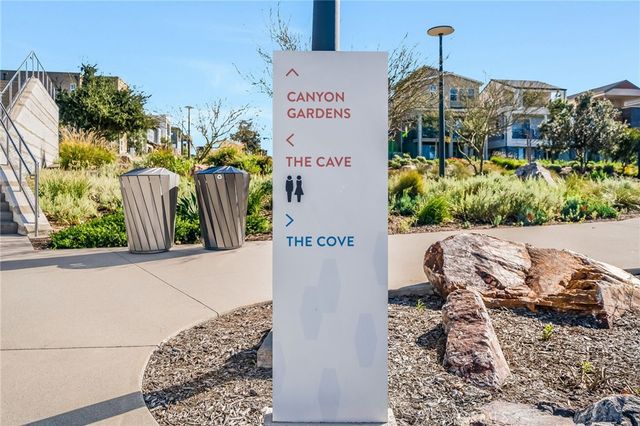 174 Sawbuck, Irvine, CA 92618