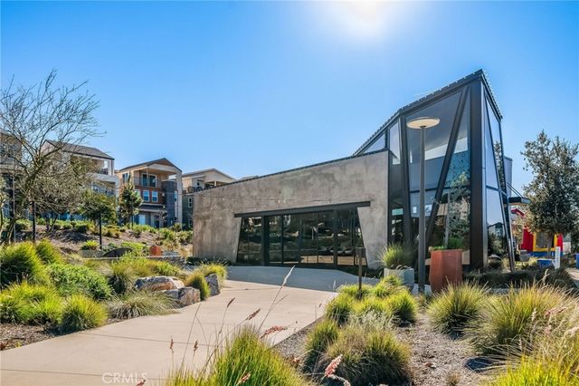 174 Sawbuck, Irvine, CA 92618