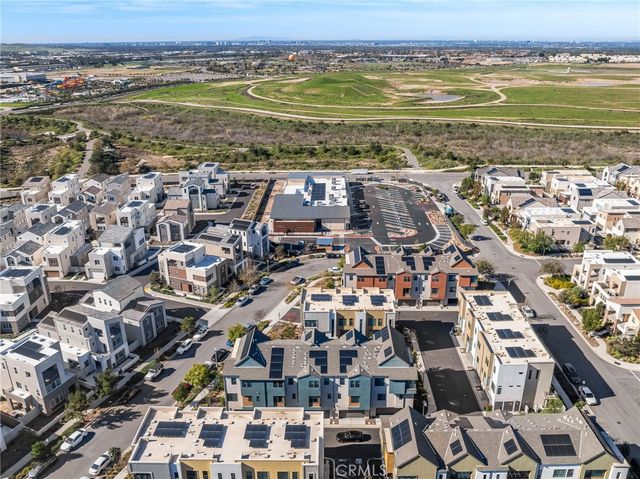 174 Sawbuck, Irvine, CA 92618