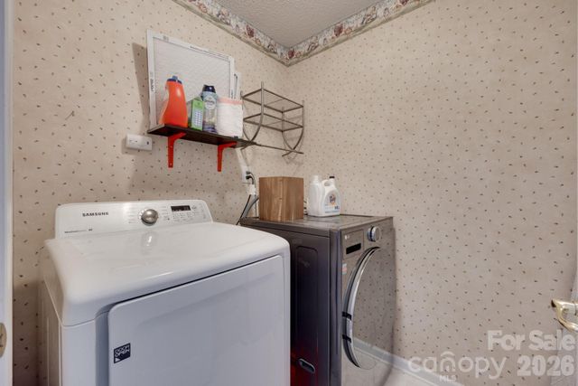 12719 Vantage Point Lane, Huntersville, NC 28078