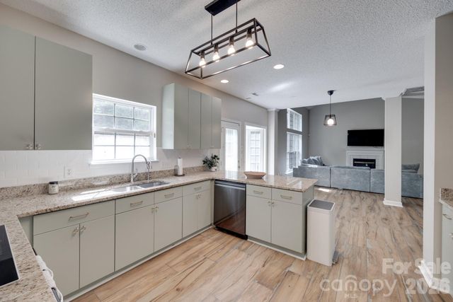 12719 Vantage Point Lane, Huntersville, NC 28078