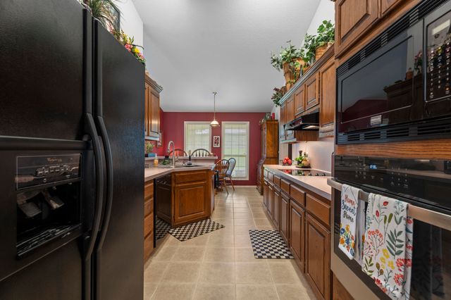 31921 S 603 Road, Grove, OK 74344