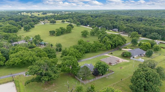 31921 S 603 Road, Grove, OK 74344