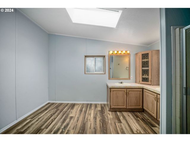 835 Se 1ST Ave 14, Canby, OR 97013