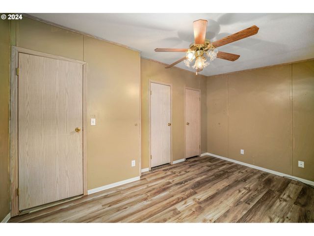 835 Se 1ST Ave 14, Canby, OR 97013