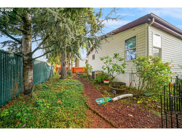 835 Se 1ST Ave 14, Canby, OR 97013