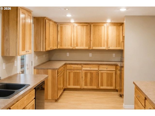 8951 S GOOD Ln, Canby, OR 97013