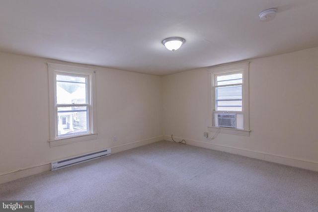 124 S KENTUCKY AVE, Martinsburg, WV 25401