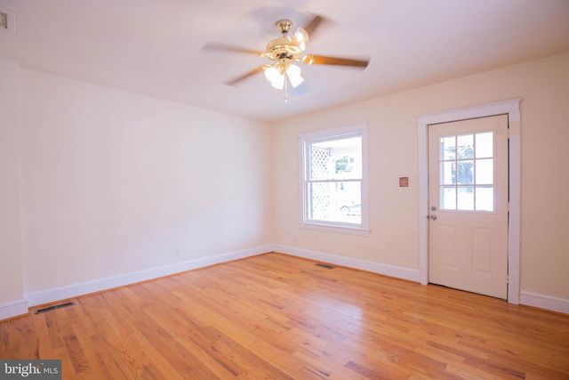 124 S KENTUCKY AVE, Martinsburg, WV 25401