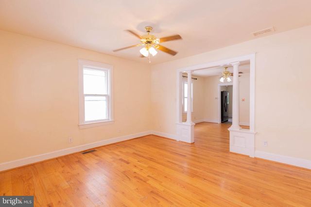 124 S KENTUCKY AVE, Martinsburg, WV 25401