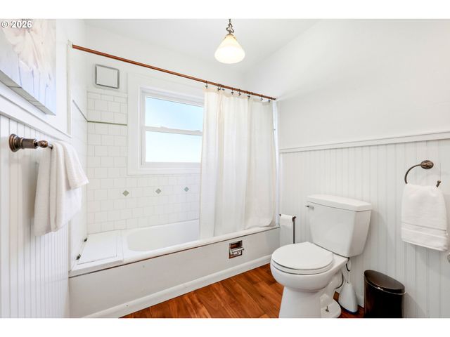 3737 Se 11TH Ave, Portland, OR 97202