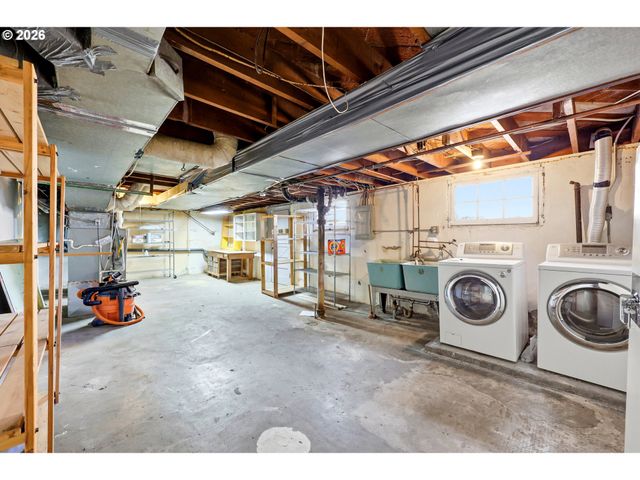 3737 Se 11TH Ave, Portland, OR 97202