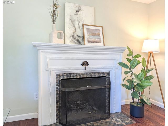 3737 Se 11TH Ave, Portland, OR 97202