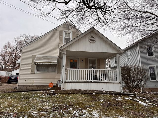 354 Euclid Ave, Sharon, PA 16146