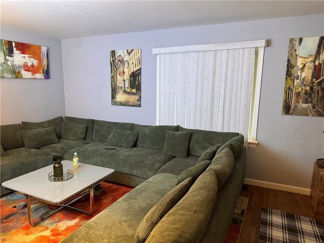 354 Euclid Ave, Sharon, PA 16146