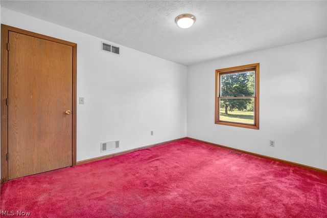2642 Blake Road, Wadsworth, OH 44281